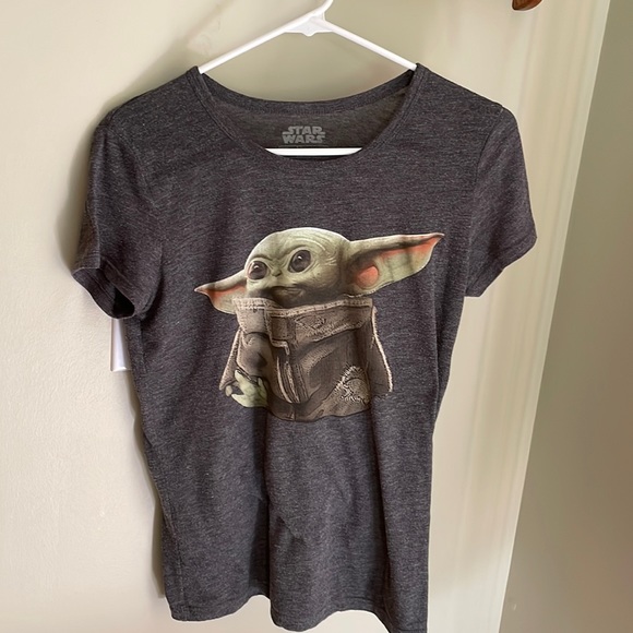 The child Grogu T super soft EUC - Picture 1 of 4